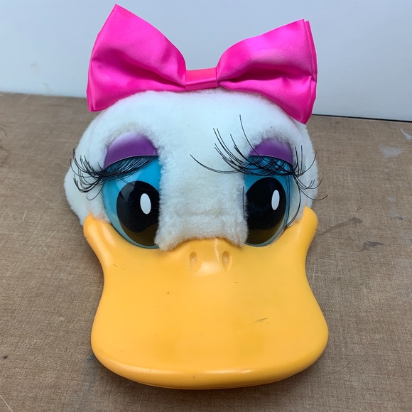 daisy duck hat disney store